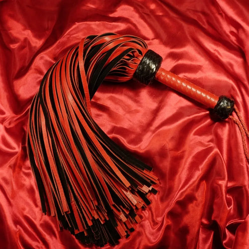 108-schwänziger Leder-Flogger