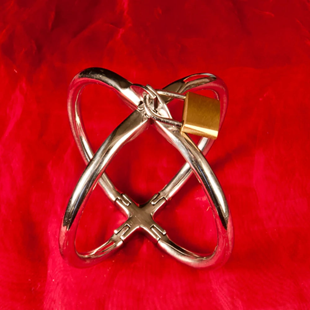 BDSM handbur i rostfritt stål med X-form och guldtonat hänglås – korslagd bondagerestriktion från Chambers of Love
