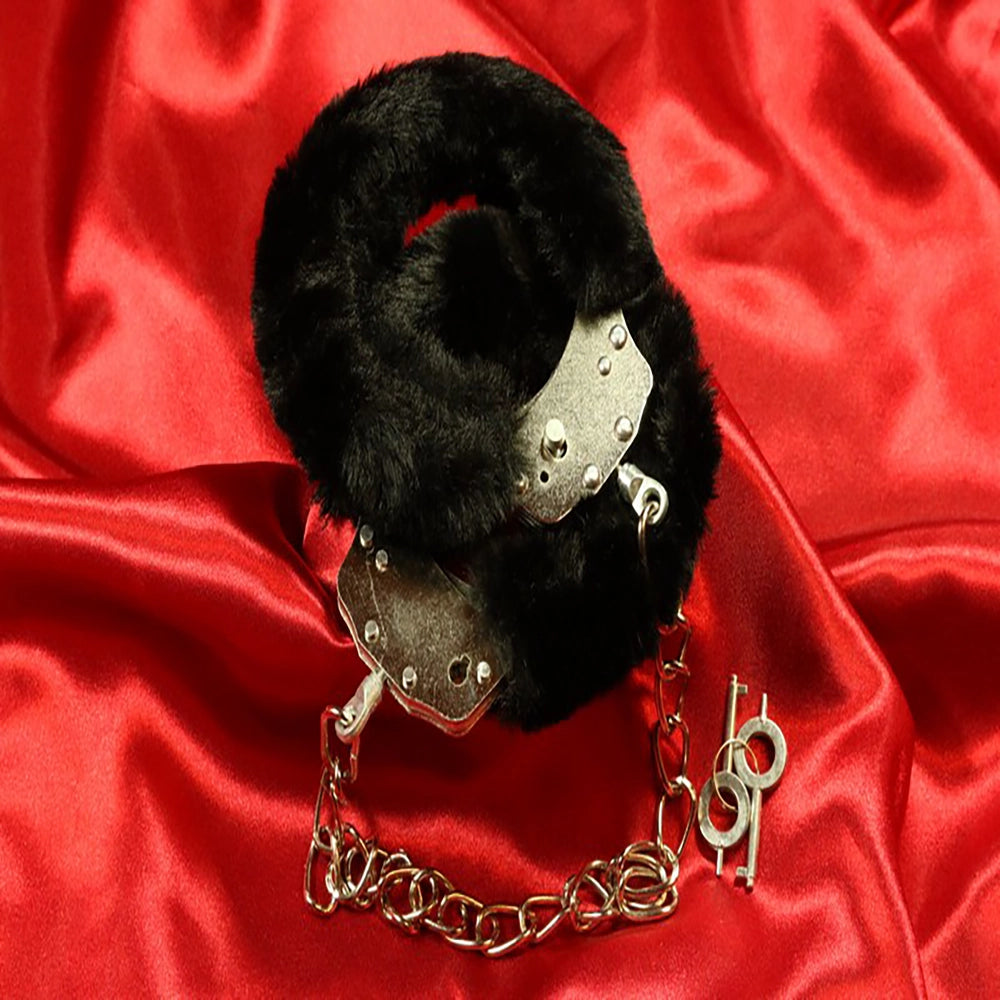 BDSM-Metallfußfesseln mit Kette