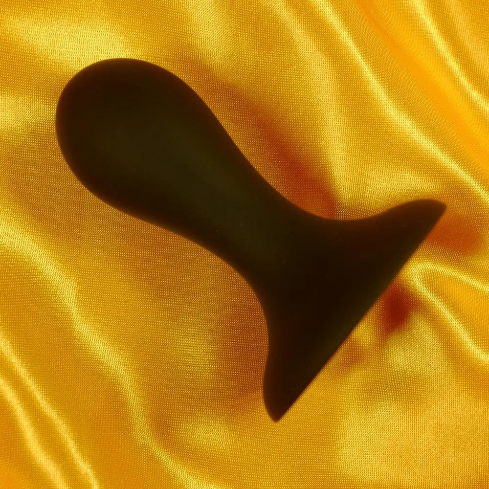 silikon analplugg med metallkulor liten – mjuk silikon med bred bas för trygg passform – Chambers of Love