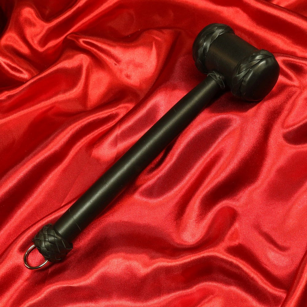 BDSM klubba hammare i kalvläder storlek S svart från Chambers of Love